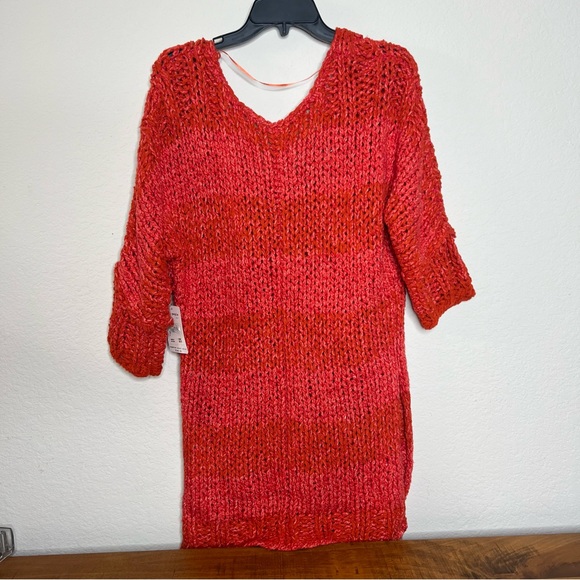 New Free People Women’s Sweater Georgia V-neck Tunic 2 Sleeve Size Small Red$148 - Picture 13 of 14